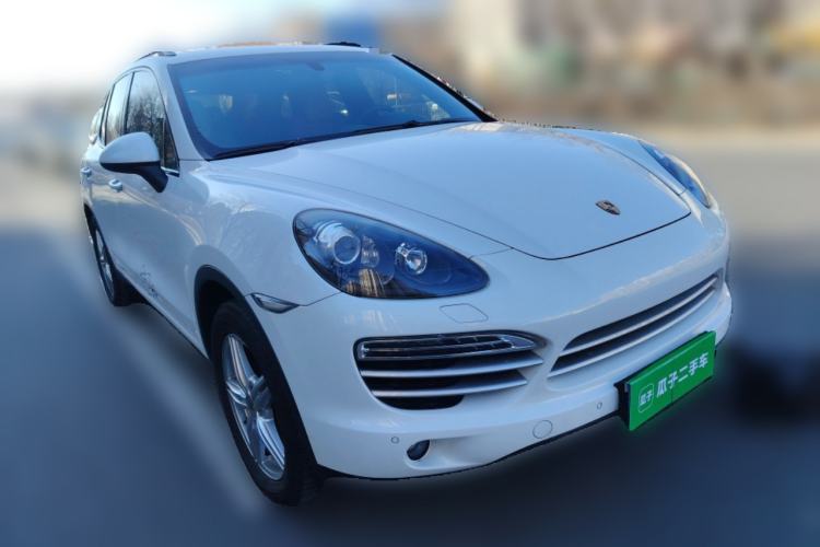 Used Porsche Cayenne 2014 Cayenne Platinum Edition 3.0T Front Right 45 Deg