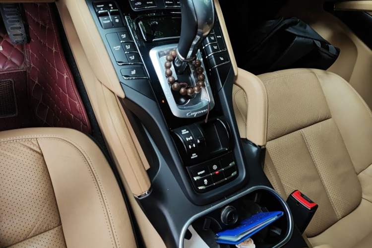 Used Porsche Cayenne  Gear Lever
