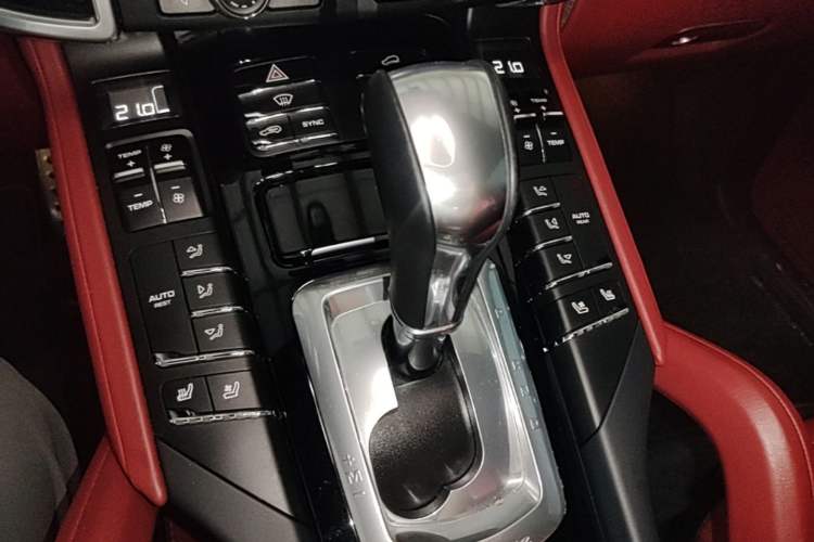 Used Porsche Cayenne  Gear Lever