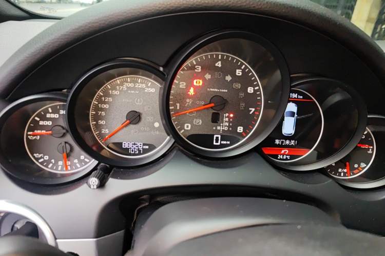 Used Porsche Cayenne  Instrument Cluster