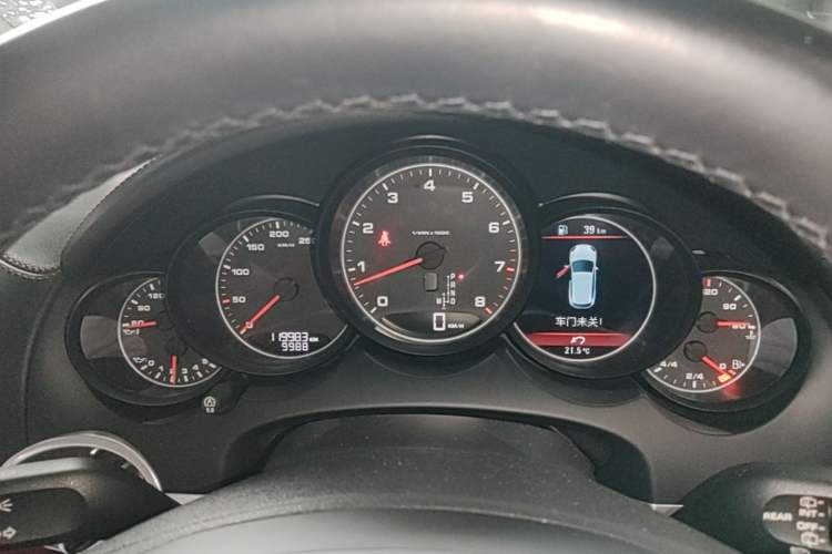 Used Porsche Cayenne  Instrument Cluster