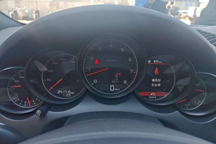 Used Porsche Cayenne 2014 Cayenne Platinum Edition 3.0T Instrument Cluster