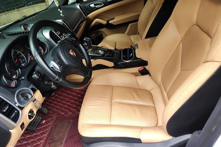 Used Porsche Cayenne  Left Front Seat