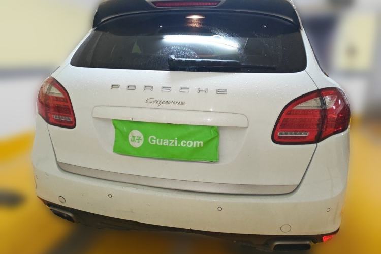 Used Porsche Cayenne 2014 Cayenne Platinum Edition 3.0T Rear