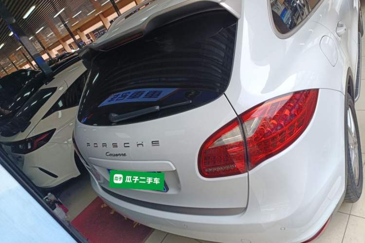 Used Porsche Cayenne 2014 Cayenne Platinum Edition 3.0T Rear
