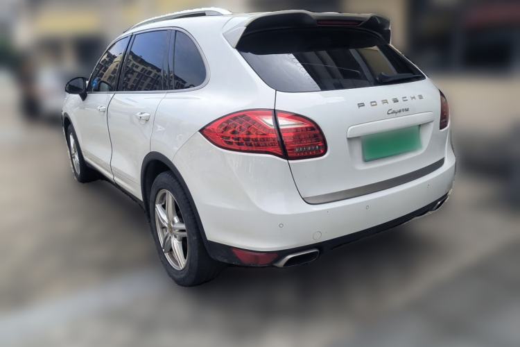 Used Porsche Cayenne 2014 Cayenne Platinum Edition 3.0T Rear Left 45 Deg