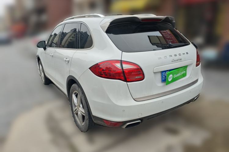 Used Porsche Cayenne 2014 Cayenne Platinum Edition 3.0T Rear Left 45 Deg