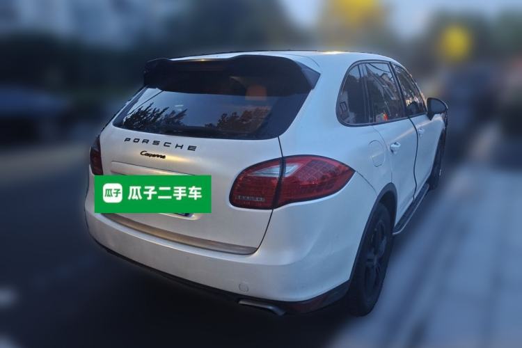Used Porsche Cayenne 2014 Cayenne Platinum Edition 3.0T Rear Right 45 Deg