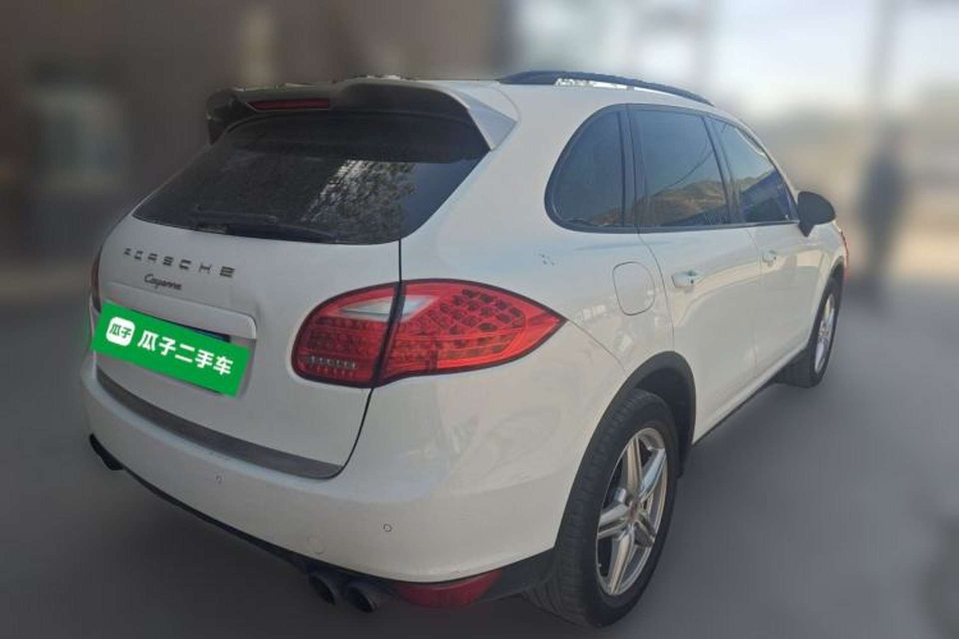 Used Porsche Cayenne 2014 Cayenne Platinum Edition 3.0T Rear Right 45 Deg