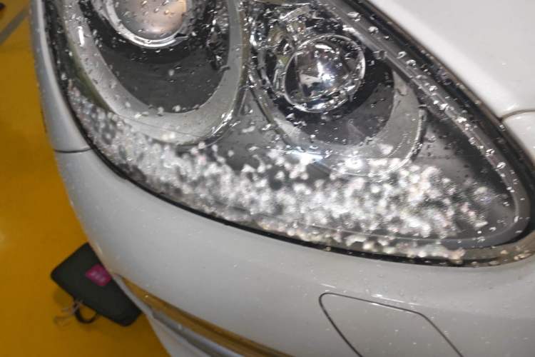 Used Porsche Cayenne 2014 Cayenne Platinum Edition 3.0T Right Front Headlight