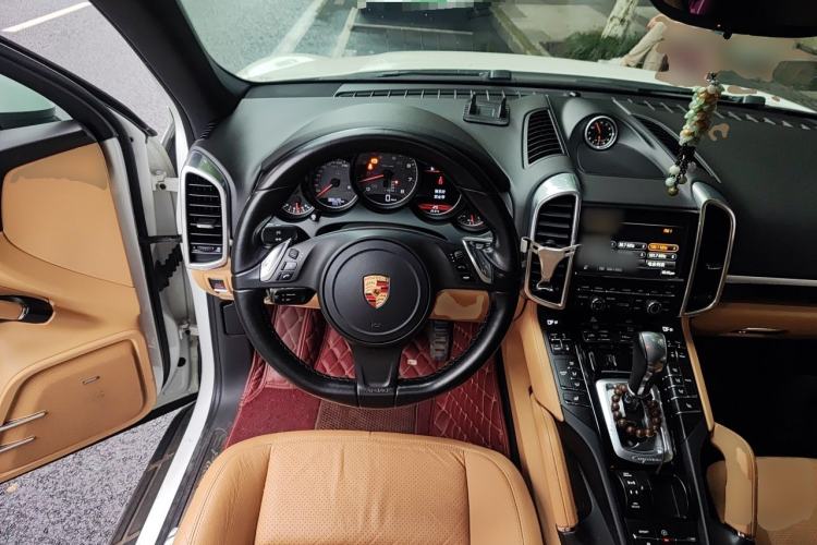 Used Porsche Cayenne  Steering Wheel