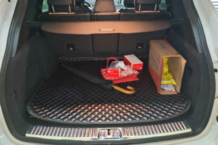 Used Porsche Cayenne 2014 Cayenne Platinum Edition 3.0T Trunk
