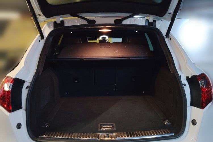 Used Porsche Cayenne 2014 Cayenne Platinum Edition 3.0T Trunk