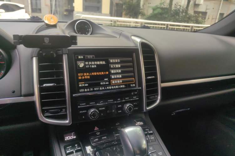 Used Porsche Cayenne 2015 Cayenne 3.0T Audio And AC Panel