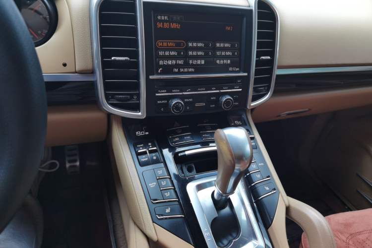 Used Porsche Cayenne 2015 Cayenne 3.0T Audio And AC Panel
