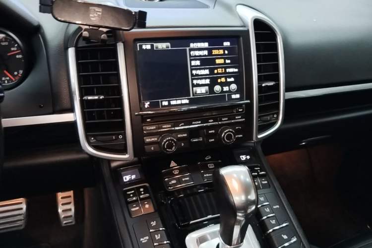 Used Porsche Cayenne 2015 Cayenne 3.0T Audio And AC Panel