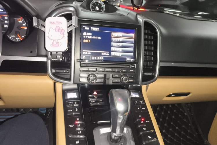 Used Porsche Cayenne 2015 Cayenne 3.0T Audio And AC Panel