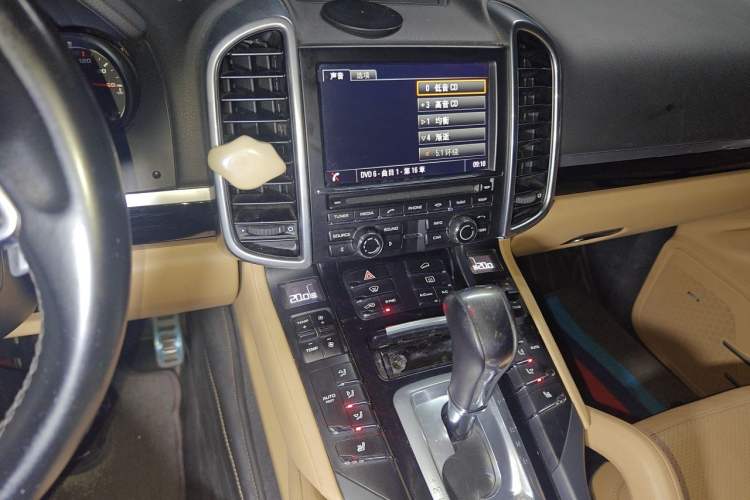 Used Porsche Cayenne 2015 Cayenne 3.0T Audio And AC Panel
