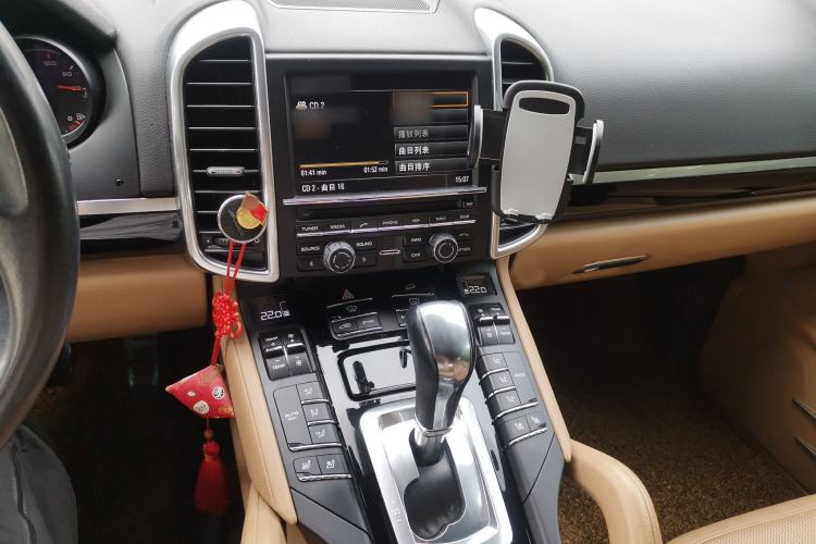 Used Porsche Cayenne 2015 Cayenne 3.0T Audio And AC Panel
