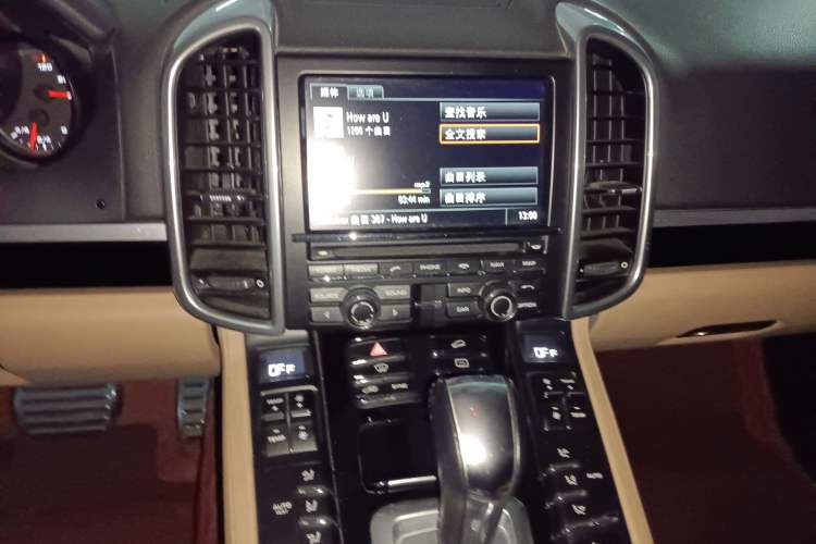 Used Porsche Cayenne 2015 Cayenne 3.0T Audio And AC Panel