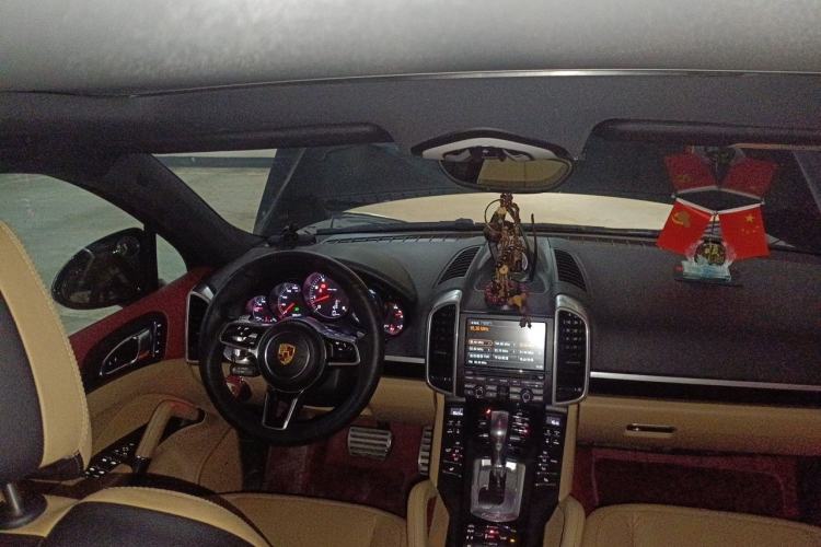 Used Porsche Cayenne 2015 Cayenne 3.0T Center Console