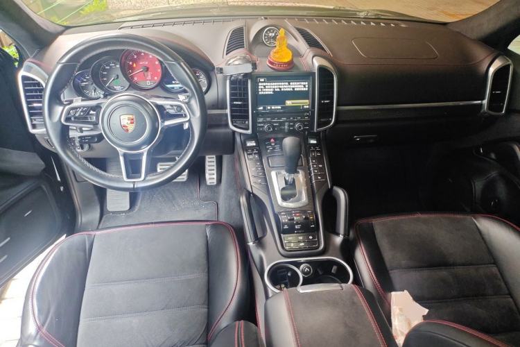 Used Porsche Cayenne 2015 Cayenne GTS 3.6T Center Console