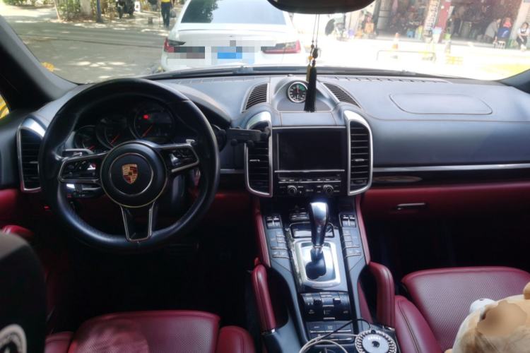 Used Porsche Cayenne 2015 Cayenne 3.0T Center Console