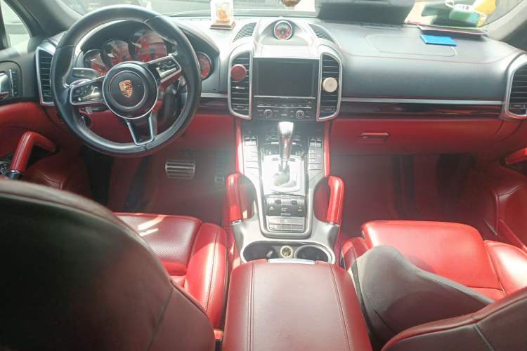 Used Porsche Cayenne 2015 Cayenne 3.0T Center Console