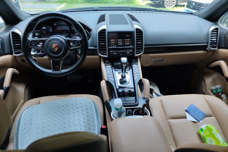 Used Porsche Cayenne 2015 Cayenne 3.0T Center Console