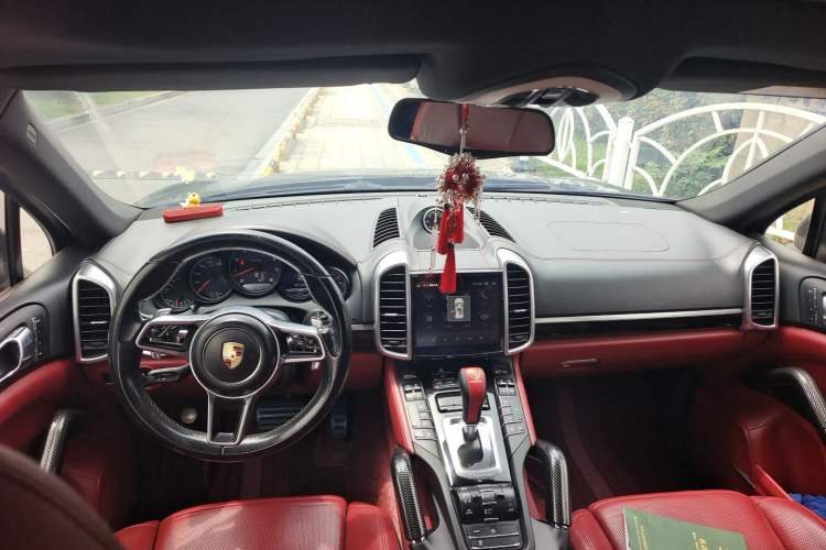 Used Porsche Cayenne 2015 Cayenne 3.0T Center Console