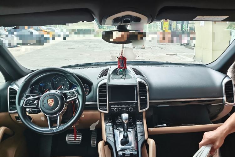 Used Porsche Cayenne 2015 Cayenne 3.0T Center Console