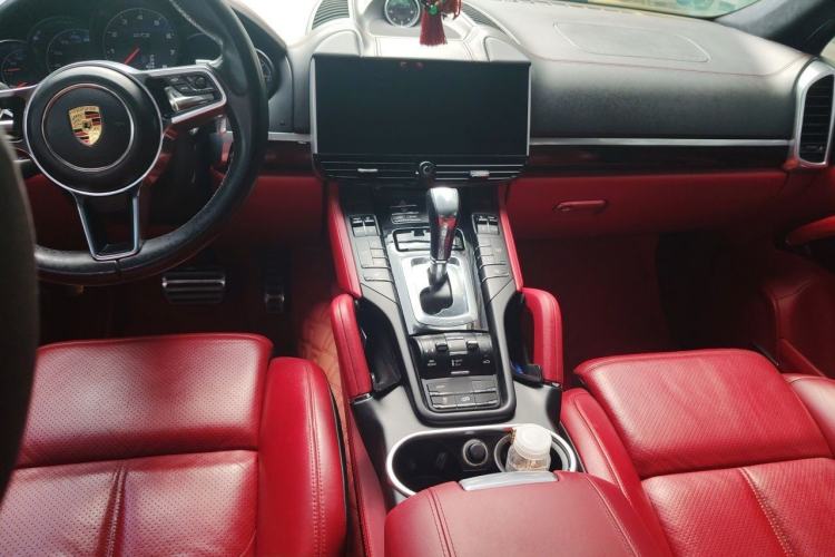 Used Porsche Cayenne 2015 Cayenne GTS 3.6T Center Console