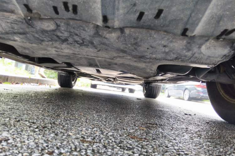 Used Porsche Cayenne  Chassis Front