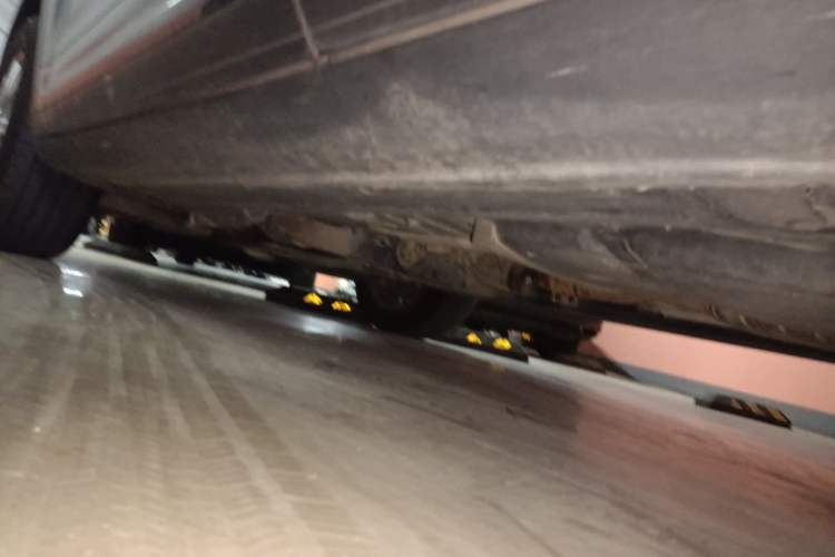 Used Porsche Cayenne 2015 Cayenne 3.0T Chassis Rear Left
