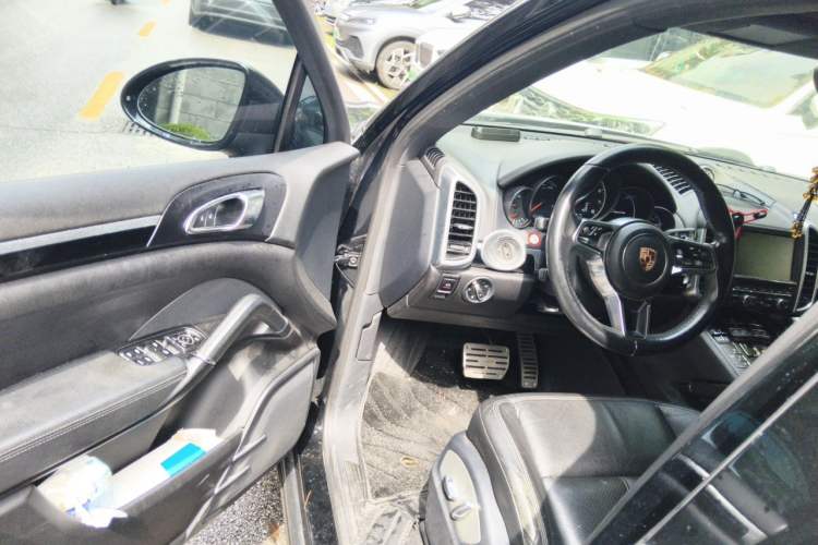Used Porsche Cayenne  Driver Seat