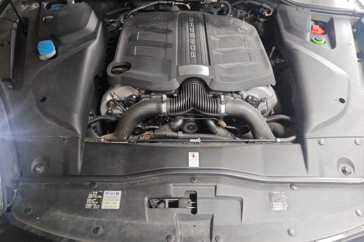 Used Porsche Cayenne 2015 Cayenne GTS 3.6T Engine Bay