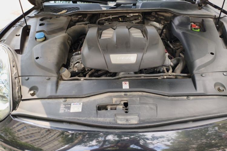 Used Porsche Cayenne 2015 Cayenne 3.0T Engine Bay