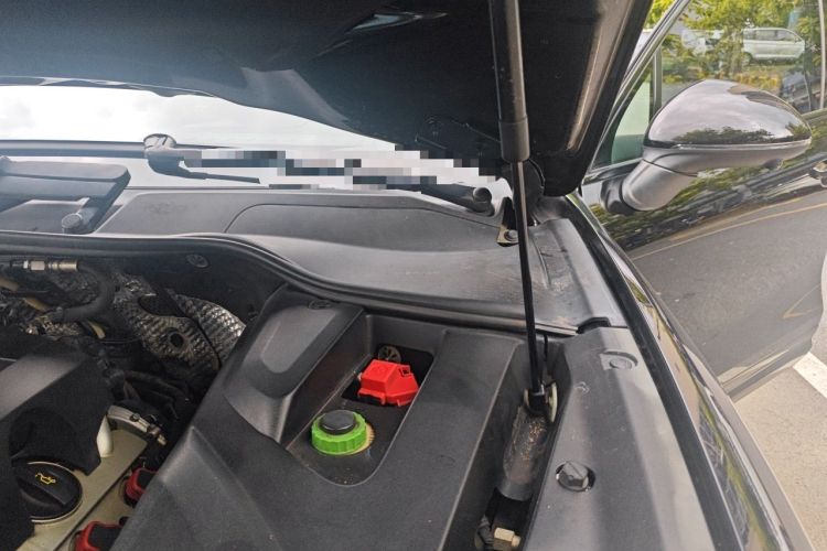 Used Porsche Cayenne 2015 Cayenne 3.0T Engine Bay Left