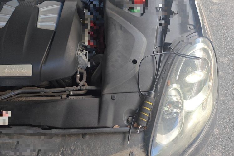 Used Porsche Cayenne 2015 Cayenne 3.0T Engine Bay Left
