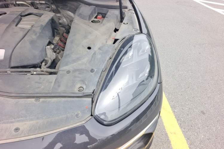 Used Porsche Cayenne 2015 Cayenne 3.0T Engine Bay Left