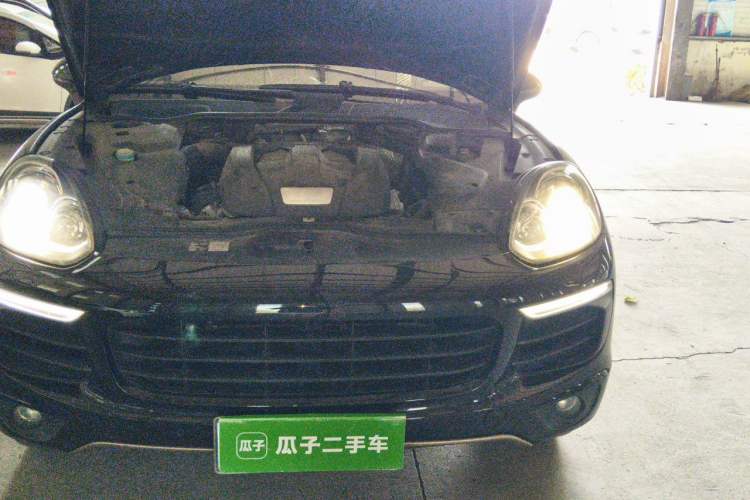 Used Porsche Cayenne 2015 Cayenne 3.0T Engine Bay Left