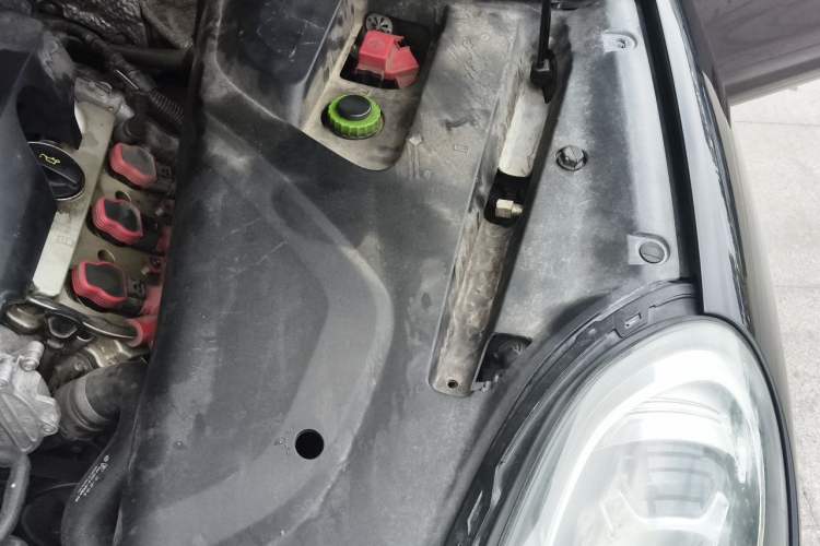 Used Porsche Cayenne 2015 Cayenne 3.0T Engine Bay Left