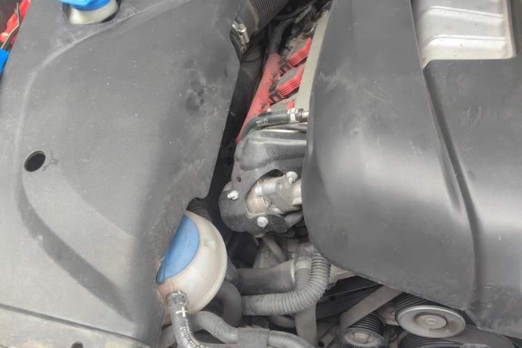Used Porsche Cayenne 2015 Cayenne 3.0T Engine Bay Right