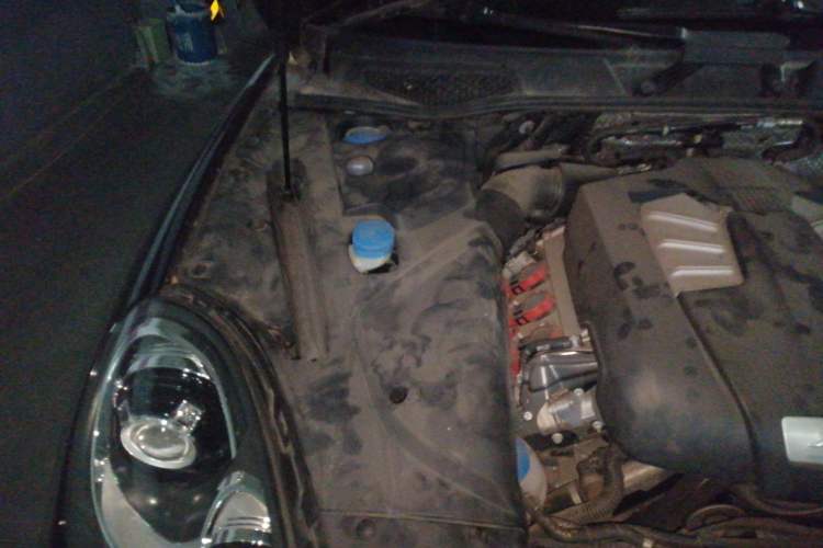 Used Porsche Cayenne 2015 Cayenne 3.0T Engine Bay Right