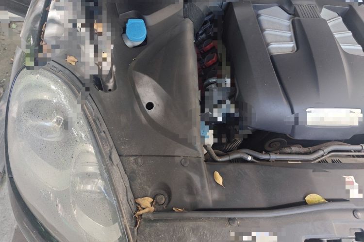 Used Porsche Cayenne 2015 Cayenne 3.0T Engine Bay Right