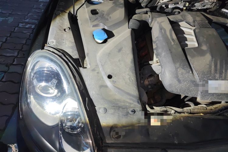 Used Porsche Cayenne 2015 Cayenne 3.0T Engine Bay Right
