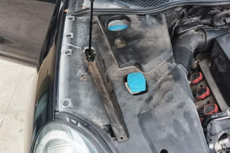 Used Porsche Cayenne 2015 Cayenne 3.0T Engine Bay Right