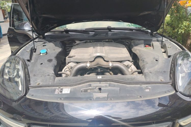 Used Porsche Cayenne 2015 Cayenne GTS 3.6T Engine Bay