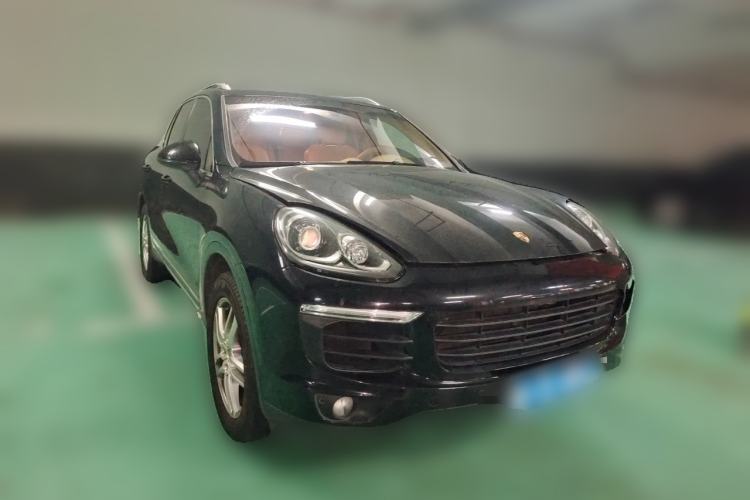 Used Porsche Cayenne 2015 Cayenne 3.0T Front Right 45 Deg