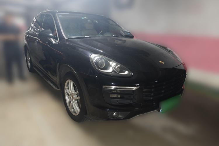 Used Porsche Cayenne 2015 Cayenne 3.0T Front Right 45 Deg